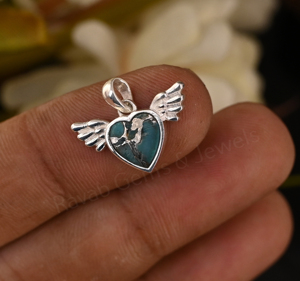 Pendentif Ailes d'Ange en Argent 925 avec Turquoise Cuivrée Bleue Naturelle en Forme de Cœur de 8 mm, Sertissage à la Cannelure, Breloque Thème Romantique Unisexe - Product Image 4