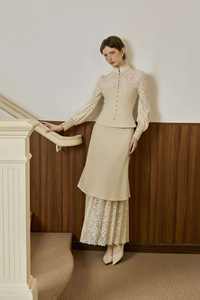 Jupe pour femme élégante et romantique en coton (extérieur) + dentelle extensible (intérieur) ATHENA Ensemble classique chemisier en dentelle et coton avec bordure en dentelle KS52 - Product Image 6