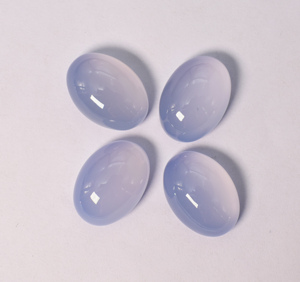 คาโบชองหินแคลเซโดนีสีน้ำเงินธรรมชาติ รูปไข่ ขนาด 9x7 มม. หินแคลเซโดนีสีน้ำเงินขนาดปรับเทียบแล้ว ด้านหลังแบน หินเม็ดเดี่ยว สำหรับทำเครื่องประดับ - Product Image 1
