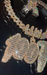 จี้เพชรโมอิสซาไนต์ VVS แบบ Iced Out สั่งทำชื่อได้ ตัวอักษรประดับทอง 18K ชุบไมโครเพฟ สไตล์ฮิปฮอป เครื่องประดับแร็ปเปอร์ จี้บลิงค์สำหรับผู้ชาย - Product Image 6