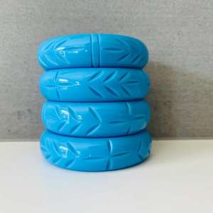 Bracelet vintage en résine sculptée à la main, couleur unie, style indien, qualité supérieure, prix de gros - Product Image 3