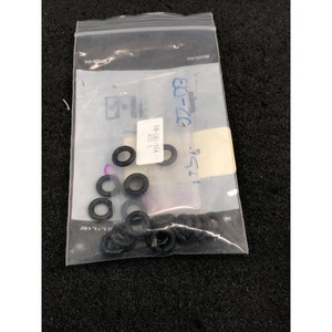 Lot de 17 joints toriques Tegal 80-202-154, 1/4 ID x 3/32W - Équipements et pièces semi-conductrices de renommée mondiale à la fois fiables et durables - Product Image 1