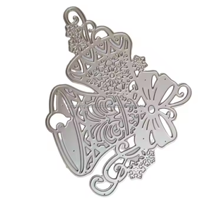 Venta al por mayor de adornos de árbol de Navidad delicados, campana de Navidad de Metal, Reno, Papá Noel, decoración colgante para árbol de Navidad - Product Image 4