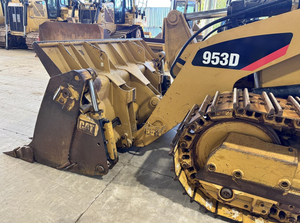 Cargadora de orugas de 15 toneladas 2014 953-D, 148HP, hidrostática, de doble oruga, para trabajos pesados en construcción - Product Image 4