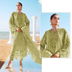 Salwar Kameez pakistaní con bordado de lentejuelas, trabajo de perforación y cristales, diseño Khatli - Product Image 1