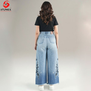 Jeans de mezclilla de mujer al por mayor, personalizados, de cintura media, pierna ancha, con bordado a mano, ecológicos, de largo completo, ajuste holgado, para invierno, color liso. - Product Image 4