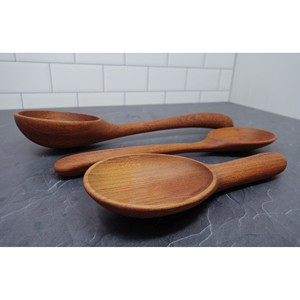 ชุดอุปกรณ์เสิร์ฟไม้สักทำมือ - เครื่องครัวขายส่ง - Product Image 1