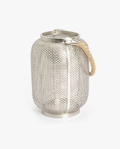 Farol moderno de hierro cromado hecho a mano, ecológico, de forma cilíndrica para decoración del hogar y bodas. - Product Image 1