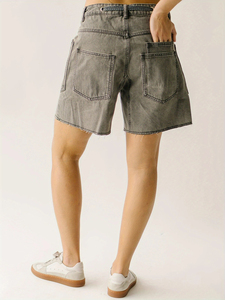 Shorts cargo personnalisables pour femme, taille mi-haute, cordon de serrage, coupe droite, en coton délavé, style décontracté, logo personnalisé, 160g - Product Image 4