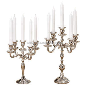 Candelabros de aluminio de cinco luces para bodas temáticas clásicas, cenas formales y estética vintage - Product Image 4