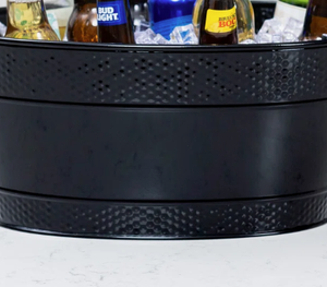 Moderna Cubitera Ovalada Negra Mate con Acabado Martillado, Cubeta Grande de Metal para Cerveza, Vino y Hielo con Asas Laterales para Bares y Restaurantes - Product Image 4