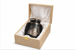 โกศบรรจุอัฐิสำหรับผู้ใหญ่ สไตล์ยุโรป สีดำหรูหรา ทำด้วยมือ ลายธงชาติอเมริกันรูปนกอินทรี  วัสดุโลหะ  สามารถปรับแต่งได้ - Product Image 4