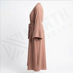 Abaya Abierta de Encaje a la Moda para Mujeres Musulmanas, Vestido Elegante al por Mayor, Último Diseño con Cinturón en la Cintura, Abaya Personalizable en Color - Product Image 3