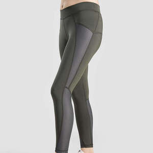 Conjunto Deportivo para Mujer: Sujetador Deportivo de Alta Elasticidad con Espalda Abierta, Leggings de Cintura Alta con Control de Abdomen y Pantalones Anchos Acampanados para Yoga y Fitness - Product Image 4