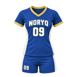 ชุดยูนิฟอร์มฟุตบอลหญิงลายทางแบบเรียว คอวี เสื้อเจอร์ซีย์แบบซับลิเมชั่น กางเกงขาสั้น ชุดทีมฟุตบอลสั่งทำพิเศษ ผ้าโพลีเอสเตอร์ 100% เป็นมิตรกับสิ่งแวดล้อม - Product Image 1