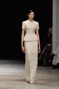 Blusas y Camisas para Mujer en Oferta, Elegante Blusa LIZZIE con Peplum y Manga Corta, ODM, Blusas de Invierno para Mujer, Ropa de Mujer de Vietnam - Product Image 2