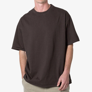 เสื้อยืดคอกลมแขนสั้นผู้ชายผ้าฝ้าย 300 GSM ทรงโอเวอร์ไซส์ สีพื้น สไตล์ลำลอง ขายส่ง - Product Image 3