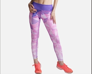 กางเกงโยคะเอวสูงลายเรขาคณิตสำหรับผู้หญิง ผ้ายืดสี่ทิศทาง ผลิตจากสแปนเด็กซ์/ไนลอน น้ำหนักเบา 220 กรัม ตะเข็บตัดสี - Product Image 4
