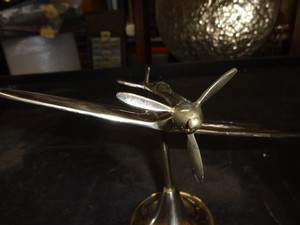 Vintage Brass Spitfire Airplane <b>Model</b> Desktop Ornament <b>WW2</b> RAF Trench Art Style Aircraft Sculpture for Home Office Decor Gift - Product Image 2
