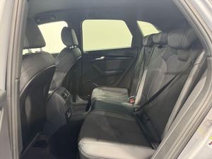 ดีลสุดคุ้ม 2024 Q5 2.0 TDI S LINE - Product Image 2