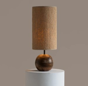 Lampe de table cylindrique moderne en bois avec abat-jour en lin |   Utilisation hôtelière E26 LED de taille moyenne |   Éclairage décoratif minimaliste scandinave - Product Image 2