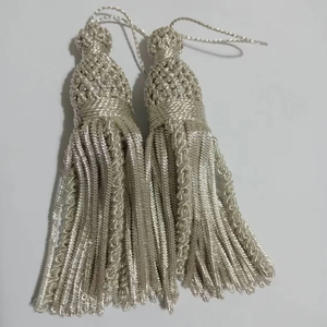 Accessoires avec service OEM, taille OEM, personnalisation de la marque, pompons artisanaux haut de gamme, les plus vendus, faits à la main, décoratifs - Product Image 5