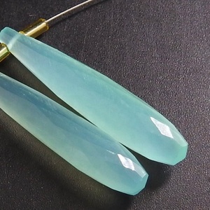 Calcédoine bleu aqua à facettes allongées 35MM perles en forme de larme pierre en vrac fournitures de fabrication de bijoux grossiste - Product Image 1