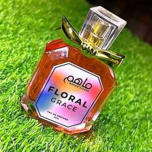 Parfum pour femme 50 ml, flacon en verre facetté, décoration nœud doré, longue tenue, notes fruitées et florales, vaporisateur décontracté, Floral Grace Eau de Parfum - Product Image 4
