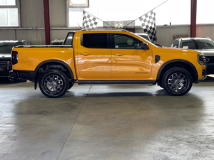 Pick-up Ford Wildtrak E 4x4 d'occasion, automatique, diesel, double cabine, faible kilométrage, qualité export, conduite à gauche - Product Image 5