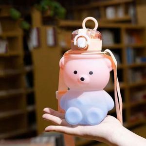 800ml Large-Capacity Heat-Resistant Water Cup <b>Cute</b> <b>Bear</b> Design Children's Straw Water Bottle - Product Image 4