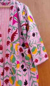 Auténtica Túnica Bordada Suzani para Mujer, Diseño Floral, 100% Algodón, Secado Rápido, Cierre con Cordón, Manga Tres Cuartos, Estilo Bohemio de Invierno - Product Image 3