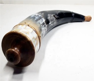 Correa de Cuero con Cuerno de Búfalo Pulido Hecho a Mano, Forma Natural Tallada, Imitación Antigua, Artículo de Colección - Product Image 3