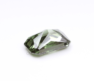 Diamante cultivado en laboratorio de corte radiante certificado por IGI de 2 quilates para la fabricación de joyería personalizada, color verde elegante, diamante suelto, todos los tamaños disponibles. - Product Image 4