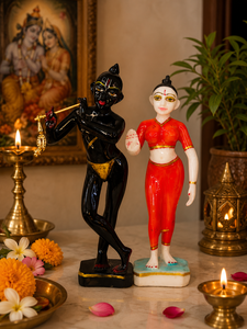 Vrindavan Radha Krishna – Ensemble d'idoles artistiques traditionnelles en résine, faites à la main, 2 pièces, pour Diwali, mariages et inaugurations de maisons - Product Image 1