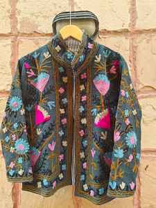 Chaqueta de terciopelo Sarong para mujer |   Prenda Exterior Abierta con Estampado Floral Étnico Vintage |   Fabricante Mayorista de Regalos Personalizados para Mujeres - Product Image 2