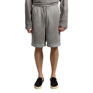 กางเกงขาสั้นกีฬาผู้ชายสำหรับฤดูร้อน ผ้าฝ้าย 100% ลายฟอกสี ระบายอากาศได้ดี เอวผูกเชือก เอวกลางลำตัว สวมใส่สบาย กันน้ำ เป็นมิตรกับสิ่งแวดล้อม - Product Image 1