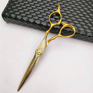 กรรไกรตัดผมมืออาชีพสแตนเลสญี่ปุ่นเคลือบทองคำ รับทำโลโก้ขายส่ง - Product Image 6