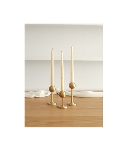 Candelabro de Metal Hecho a Mano por Diseñadores, Adorno Decorativo de Lujo para Áreas de Comedor y Temas de Estilo Interior Contemporáneo - Product Image 5