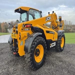 รถเทเลแฮนด์เลอร์ JCB 538-60 Agri Xtra Premium ออกแบบมาเพื่อประสิทธิภาพสูงสุดในฟาร์ม พร้อมระบบควบคุมไฮดรอลิกที่ราบรื่น - Product Image 5