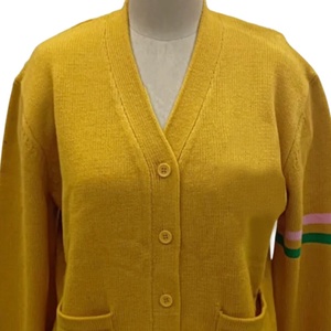 Cardigan tricoté pour femmes Philo Sigma Gamma Rho, col en V, manches longues, avec bordure jaune et boutons, pull décontracté uni - Product Image 2