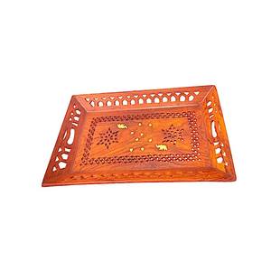 Plateaux de service en bois faits à la main avec incrustations en laiton, lot de 2 — 8,5×13 po et 9,5×15 po, côtés découpés sculptés, plateau décoratif pour ottoman - Product Image 2