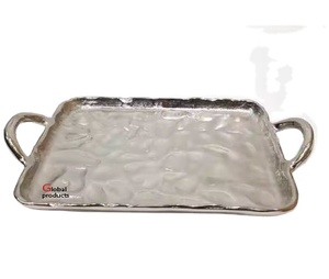 Bandeja de servicio con acabado plateado en forma de rectángulo de aspecto martillado 2025 para restaurante y bar de hotel - Product Image 1
