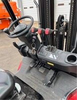 Chariot élévateur diesel Manitou MI25D d'occasion avec mât à deux étages, prêt à être expédié, à vendre