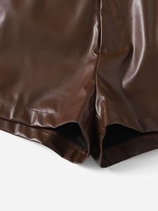 Ensemble combinaison et mini-jupe en cuir PU moulant pour femme, style latex, directement de l'usine, idéal pour clubbing, tenue de nuit ou soirée - Product Image 5