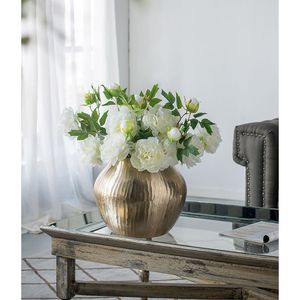 Florero de Mesa de Aluminio Dorado 11x11x9 cm - Product Image 1