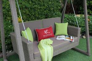 Comfortable Modern Hanging PE Rattan <b>Swing</b> Chair Customizable Color Outdoor Garden <b>Patio</b> Porch Courtyard Restaurant Hotel - Product Image 3
