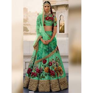 Magnifique Lehenga Choli de soirée de couleur verte, brodé, semi-cousu, par Zeel Clothing - Product Image 1