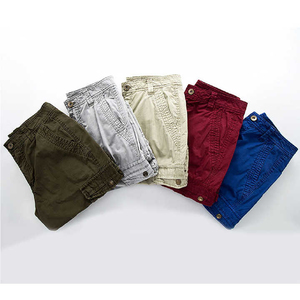 Shorts cargo classiques pour hommes en toile non tissée, taille élastique, séchage rapide, respirants, robustes, pour l'extérieur, décontractés, couleur unie, avec poches latérales - Product Image 4