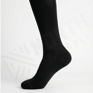 Chaussettes de compression anti-ampoules pour la voûte plantaire et la cheville, montantes, respirantes, durables, souples, couleur personnalisable, adaptées au softball et au football, à porter en paire - Product Image 3