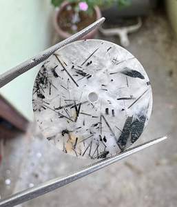 Esfera de Reloj de Cuarzo Rutilado Negro Natural, Piedra Preciosa Redonda con Orificio Central - Product Image 4